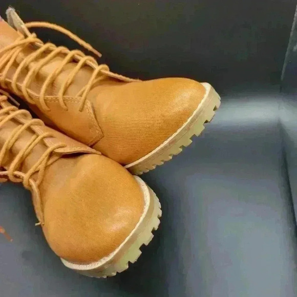 Beautiful MIXED BLUES Lace UpWomen’s  6 M Vintage Camel Leather Booties/ Ankle - Picture 4 of 12